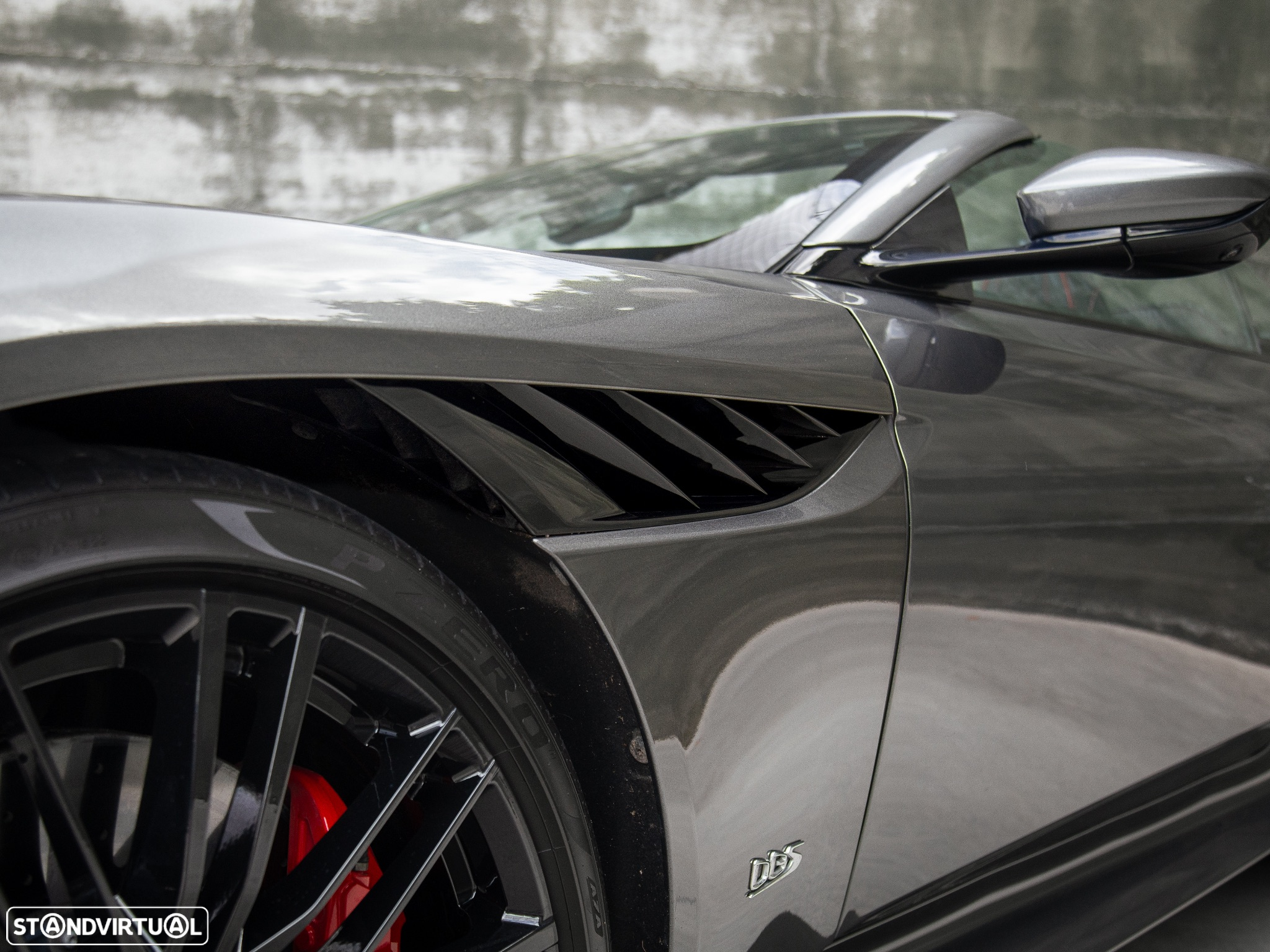 Aston Martin DBS Volante Superleggera - 7