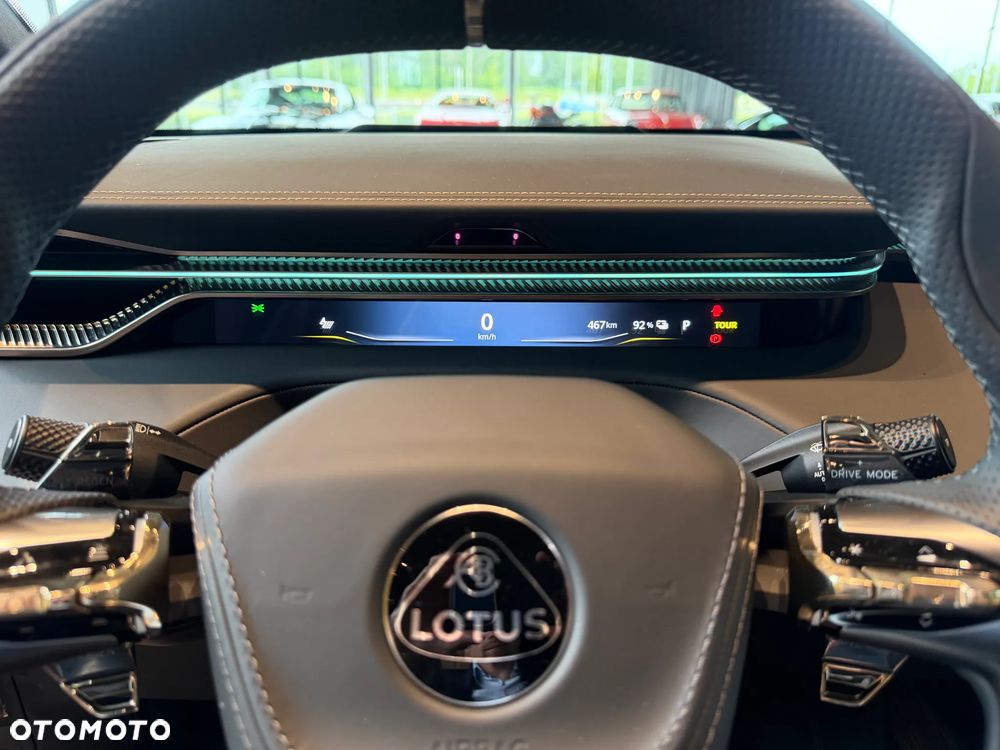 Lotus Eletre - 15