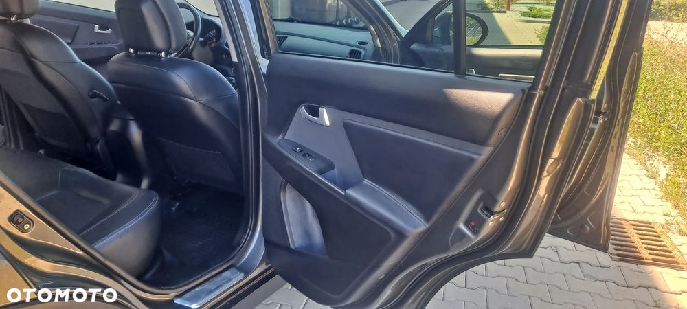 Kia Sportage 2,0 CRDI AWD Spirit - 36
