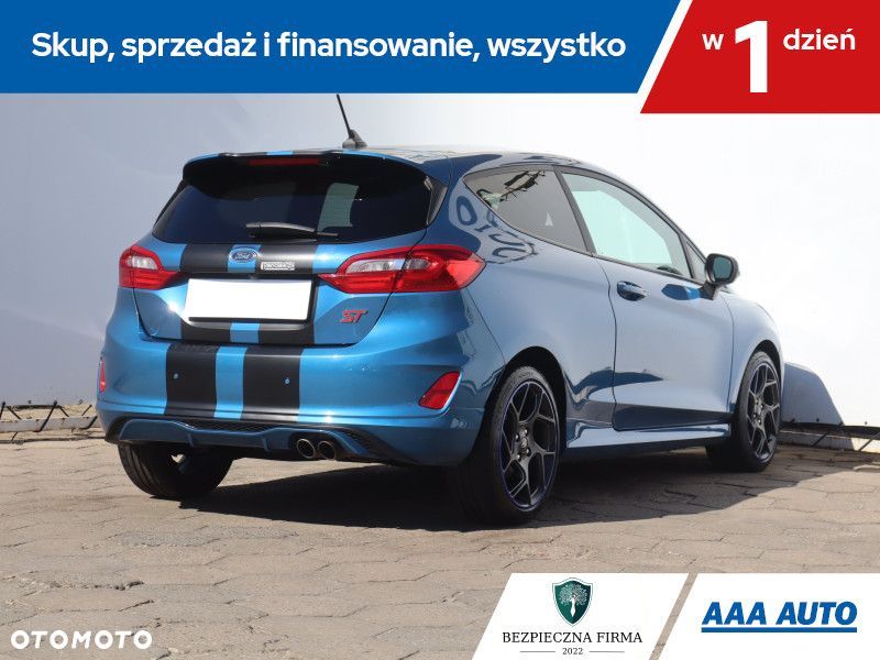 Ford Fiesta - 7