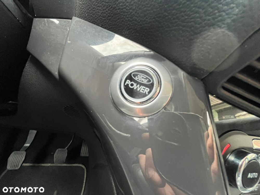 Ford Kuga 2.0 TDCi 4x4 Titanium - 27