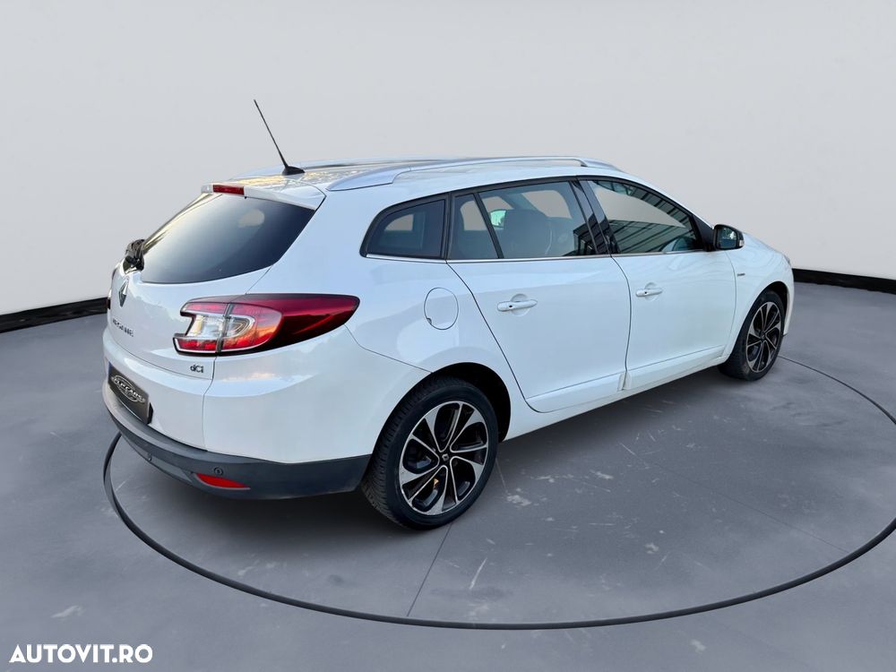 Renault Megane ENERGY dCi 130 Start & Stop Bose Edition - 6