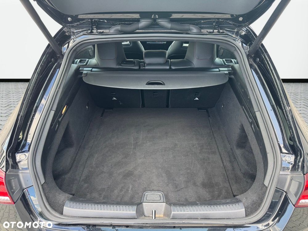 Mercedes-Benz CLA - 17