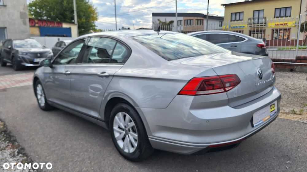 Volkswagen Passat - 7