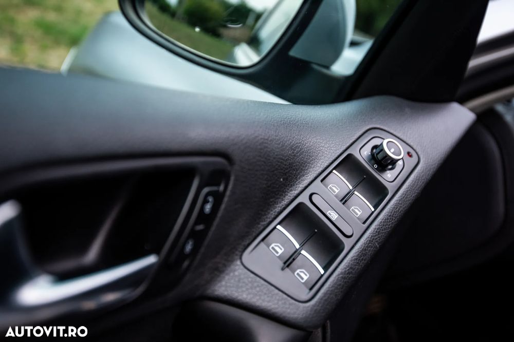 Volkswagen Tiguan 2.0 TDI 4Motion DSG Sport & Style - 13