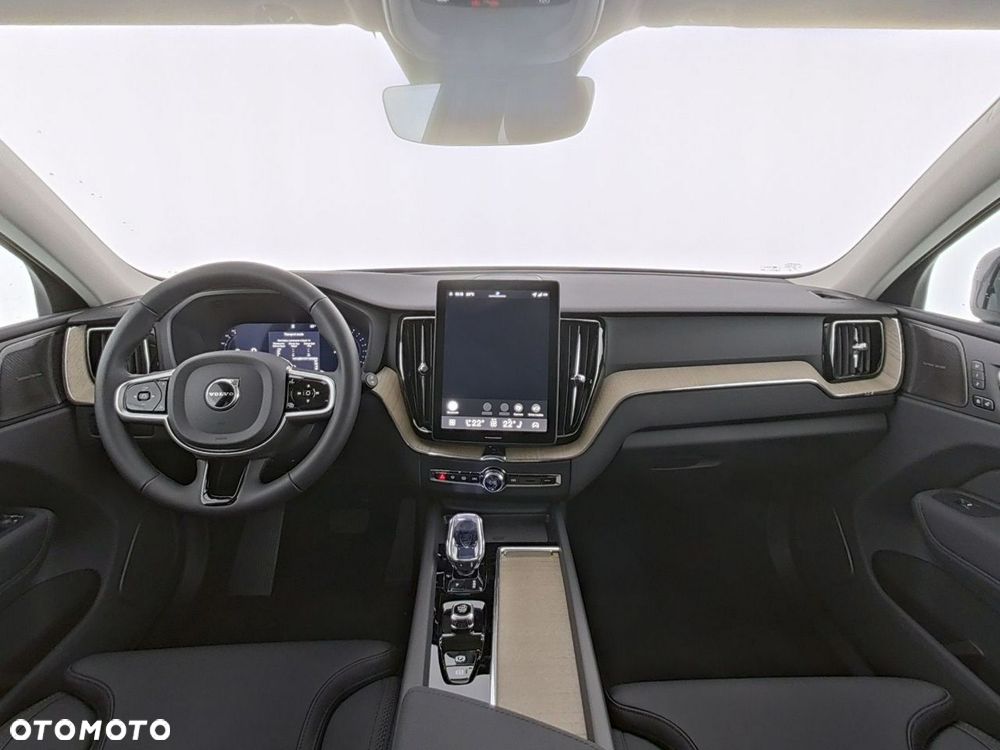 Volvo XC 60 B5 B AWD Plus Dark - 5