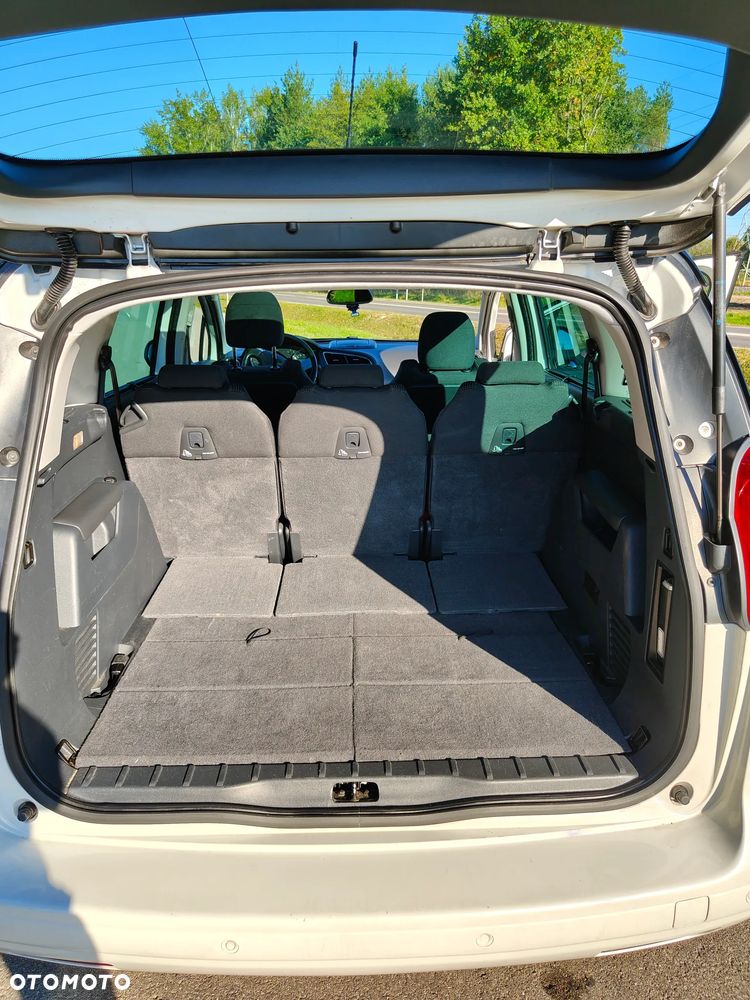 Peugeot 5008 - 17