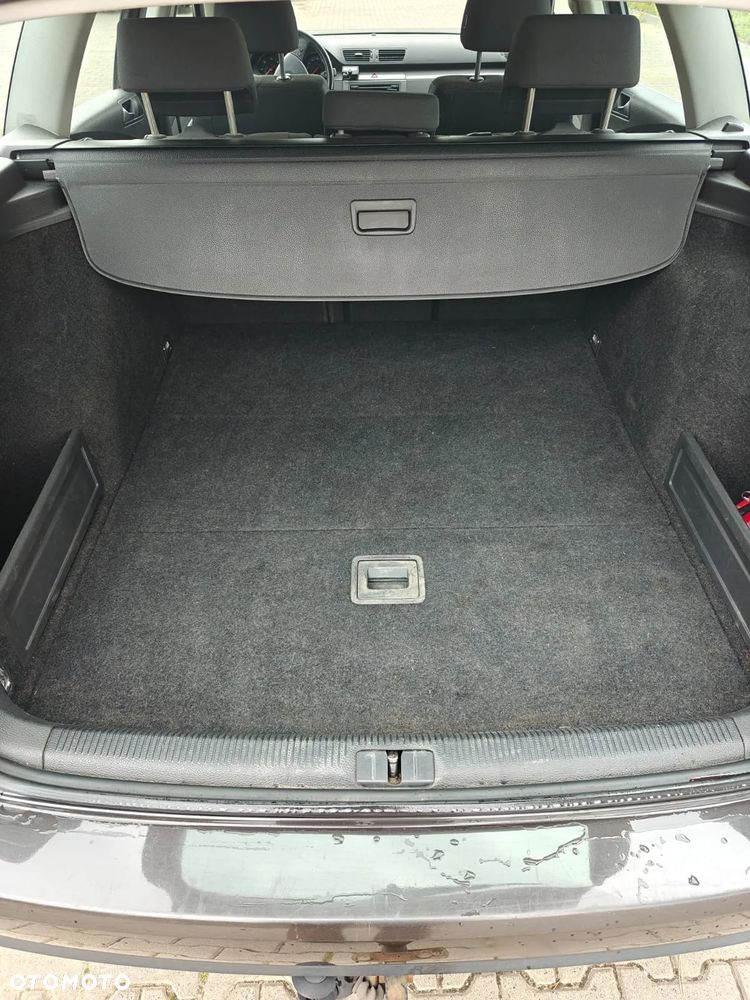 Volkswagen Passat Variant - 7