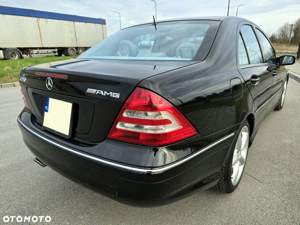 Mercedes-Benz Klasa C 230 7G-TRONIC Avantgarde Sport Edition + - 31