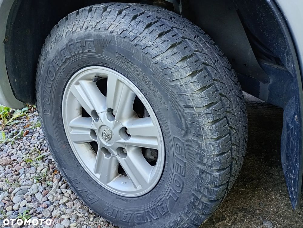 Toyota Hilux 2.5 D-4D DLX - 15