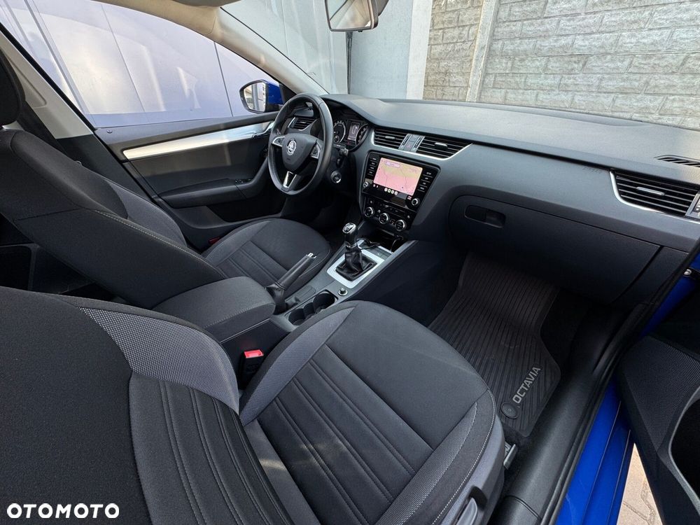 Skoda Octavia 2.0 TDI SCR Ambition - 18