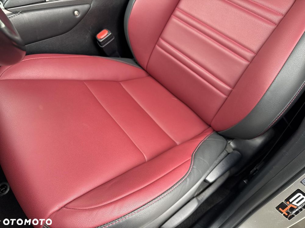 Lexus NX 300h F Impression AWD - 32