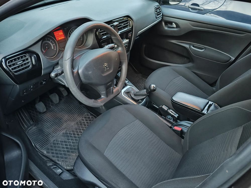 Peugeot 301 1.6 VTi Active - 6