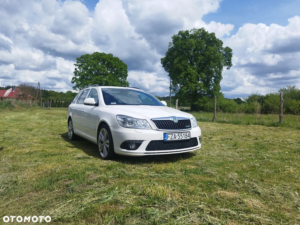 Skoda Octavia 2.0 TDI CR DPF RS - 1