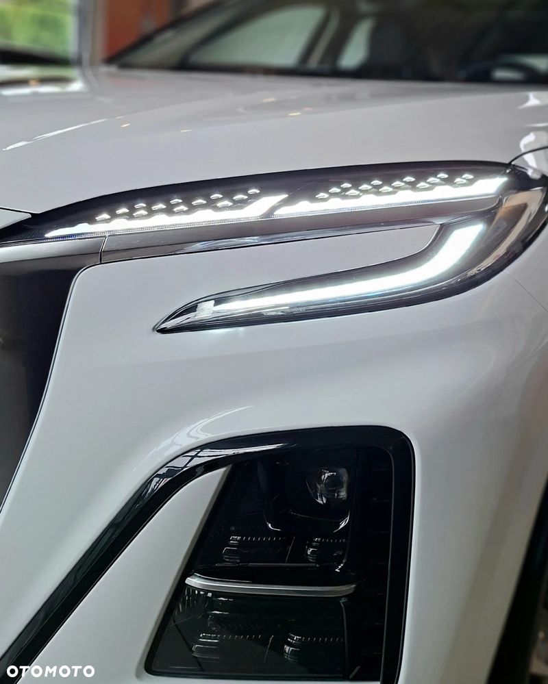 Hongqi HS3 1.5T FWD - 2