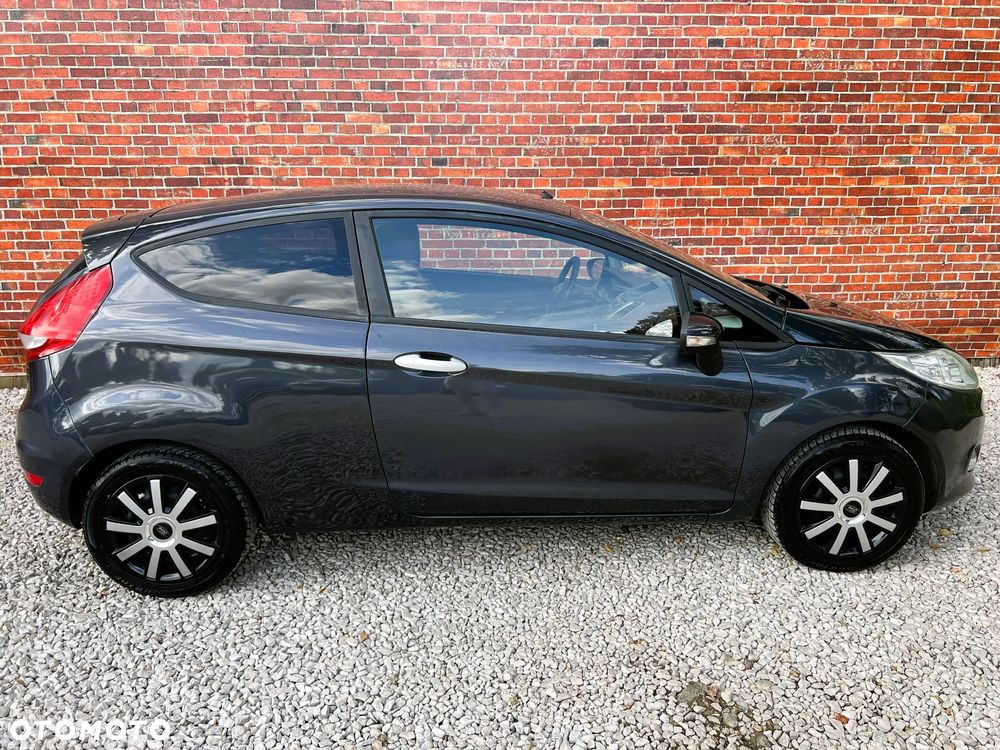 Ford Fiesta - 34
