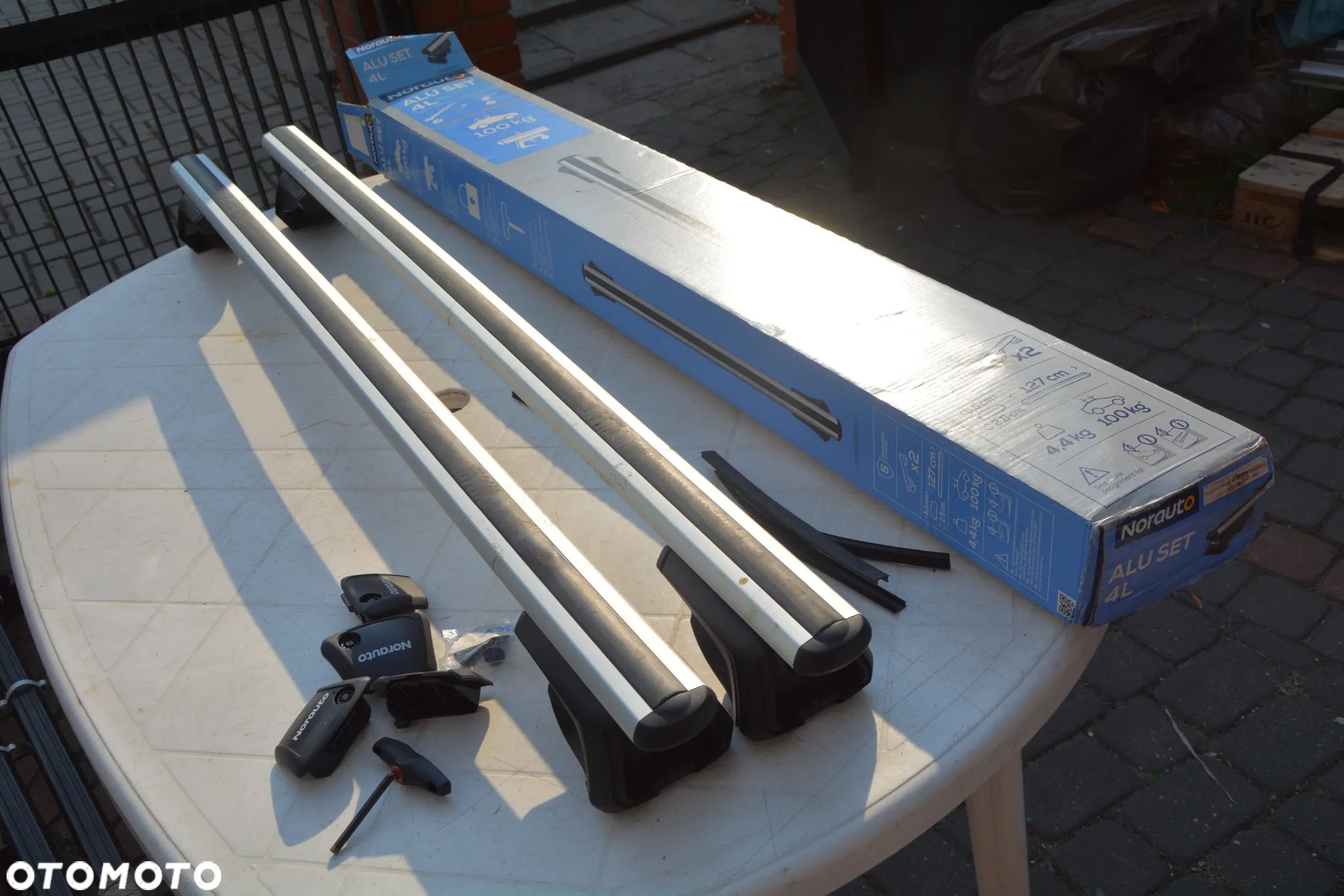 Thule 757 Norauto   bagażnik na relingi alu Thule / Norauto klucz - 1