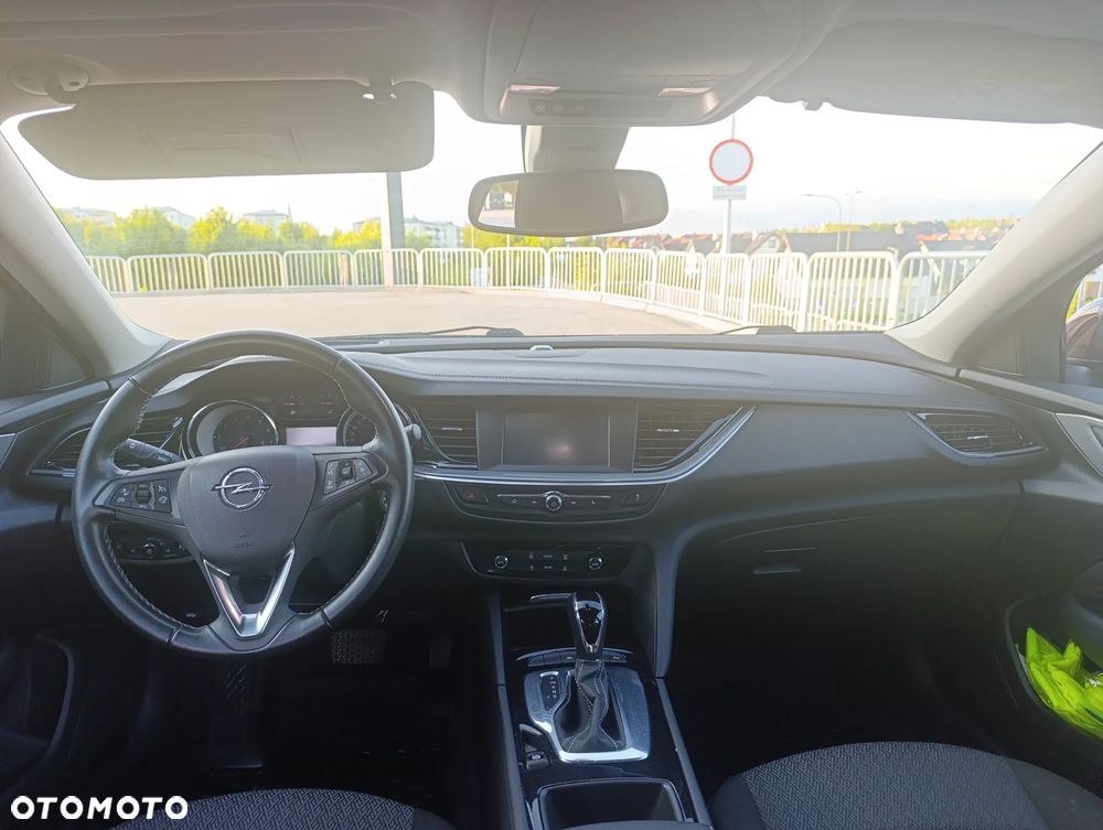 Opel Insignia 1.5 T Enjoy S&S - 13