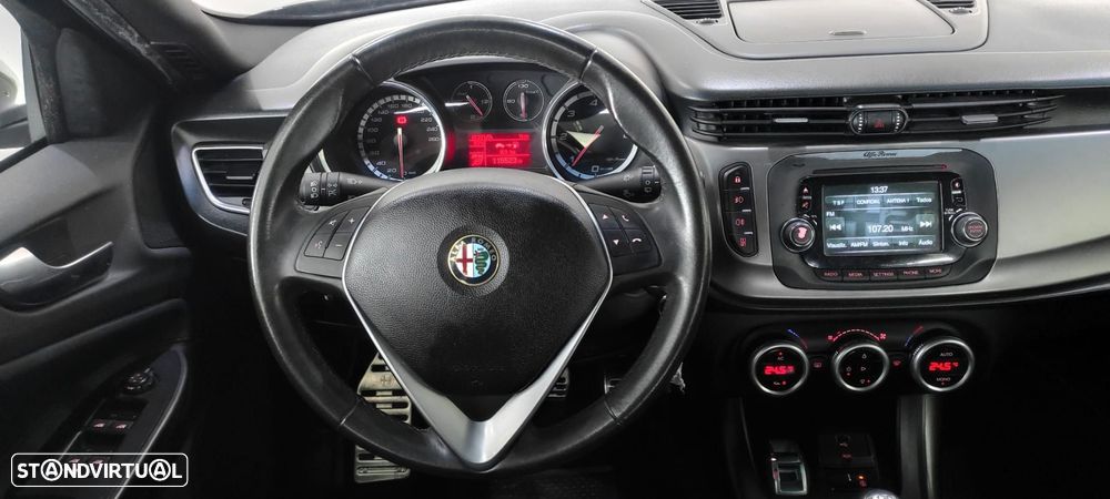 Alfa Romeo Giulietta 1.6 JTDM Exclusive - 9