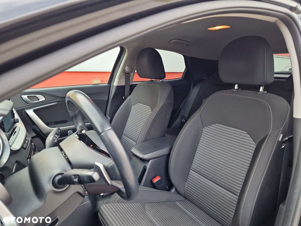 Kia XCeed 1.5 T-GDI M DCT - 12