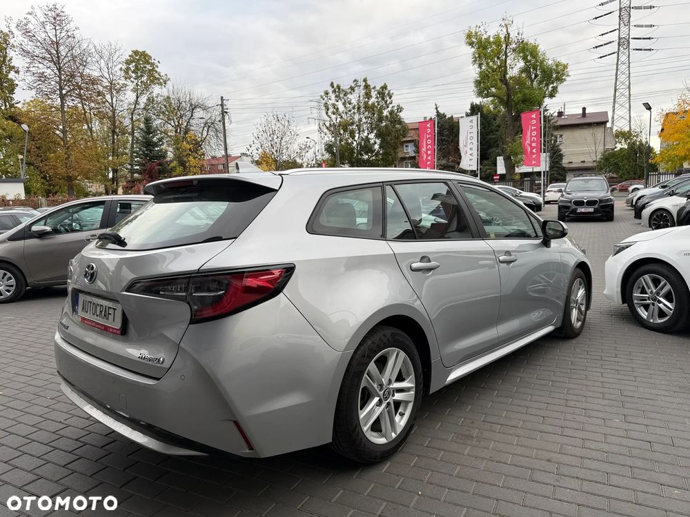 Toyota Corolla 1.8 Hybrid Comfort - 29