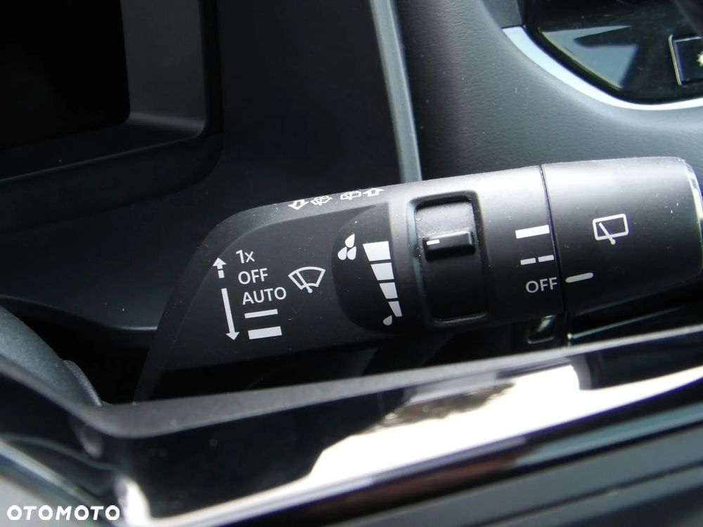 Nissan Qashqai 1.3 DIG-T N-Connecta EU6d - 25