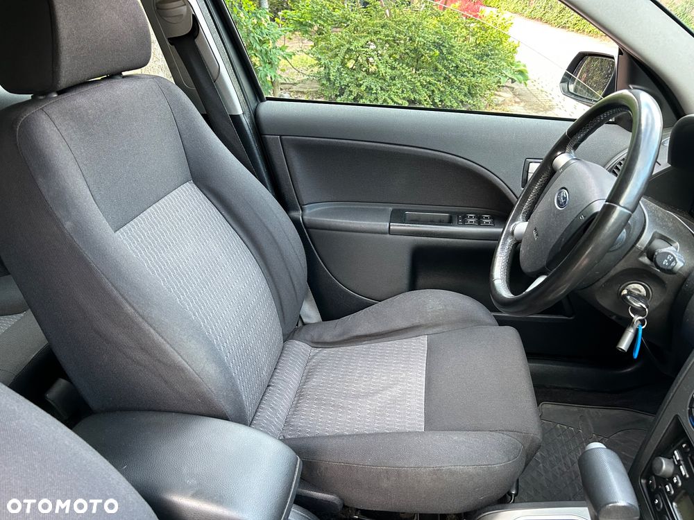 Ford Mondeo 2.0 Trend - 30