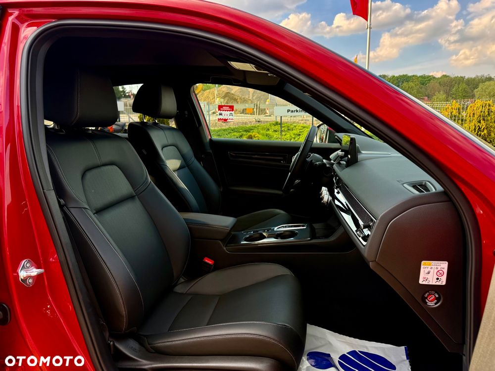 Honda Civic 2.0 i-MMD Advance BSI CVT - 18