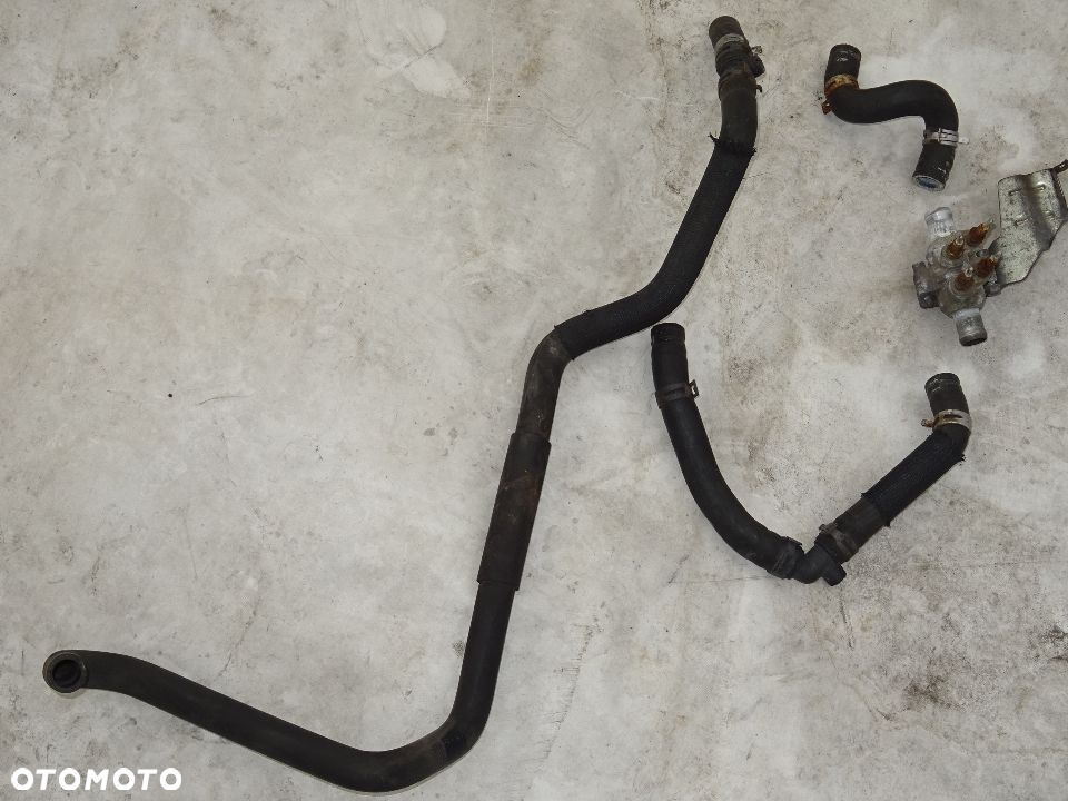 Rura wąż przewód wody chłodzenia termostat Opel Vivaro Renault Trafic 2,5 DCI CDTI lift - 17