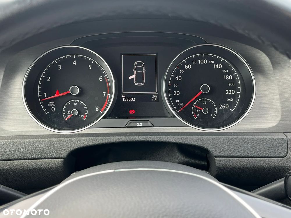 Volkswagen Golf - 12