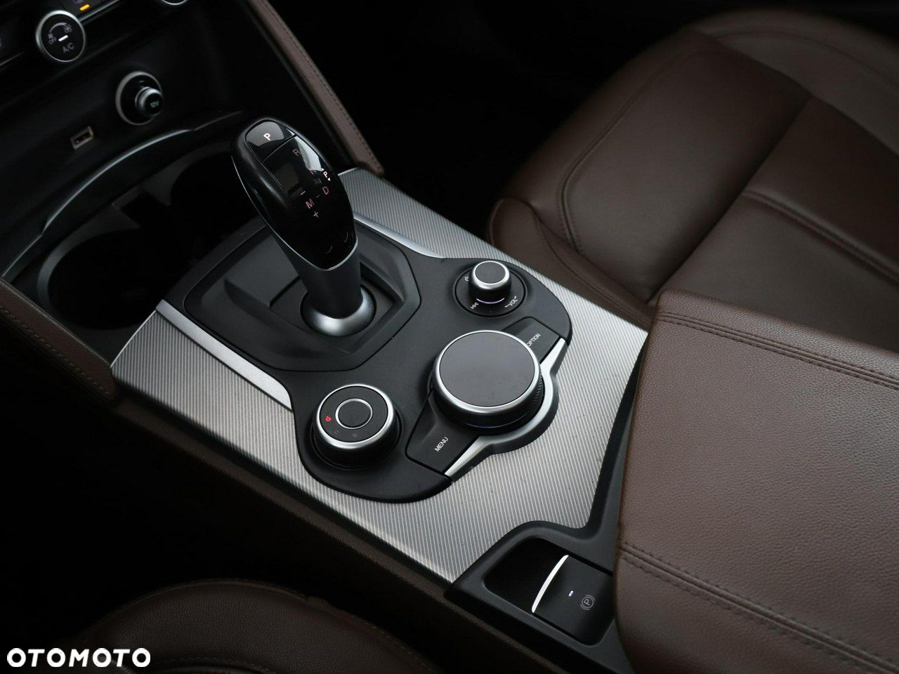 Alfa Romeo Stelvio 2.0 Turbo Executive Q4 - 30
