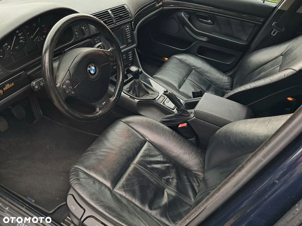 BMW Seria 5 - 12