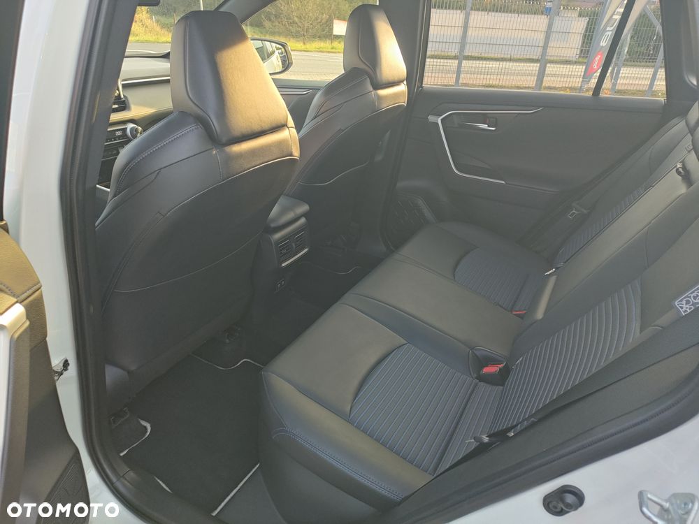 Toyota RAV4 - 25