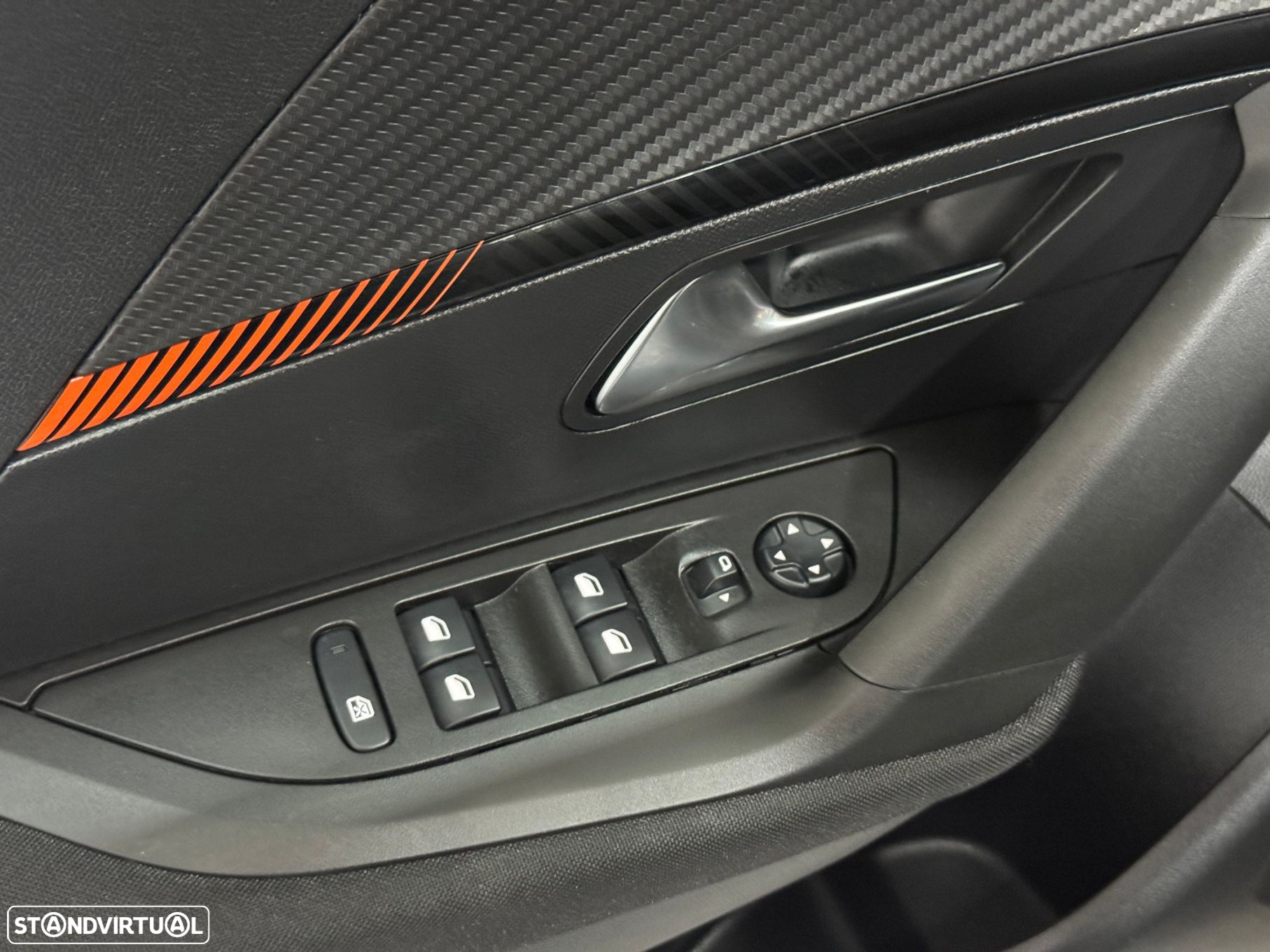 Peugeot e-2008 Active Pack - 21