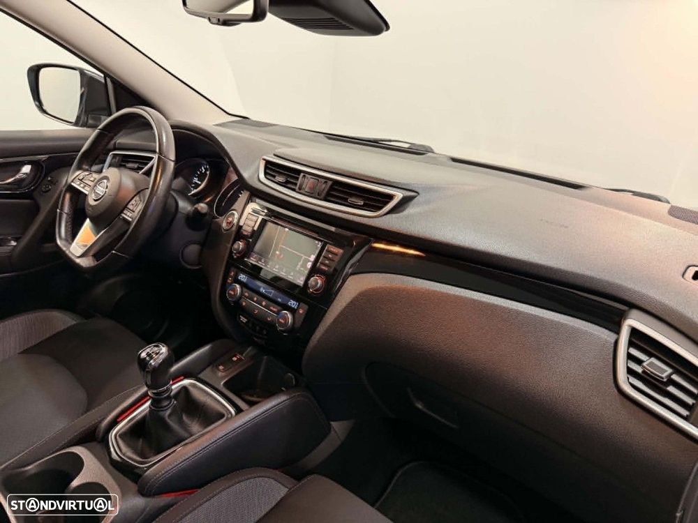 Nissan Qashqai 1.5 dCi N-Connecta - 11