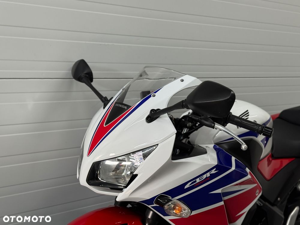 Honda CBR - 22
