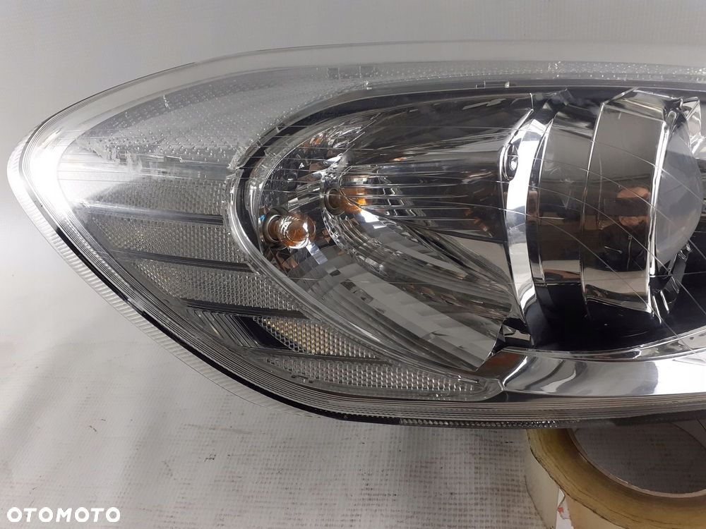 Volvo C70 II 10-13r. Lampa Prawa Zwykła . 31299751 - 2