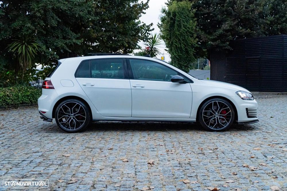 VW Golf - 7