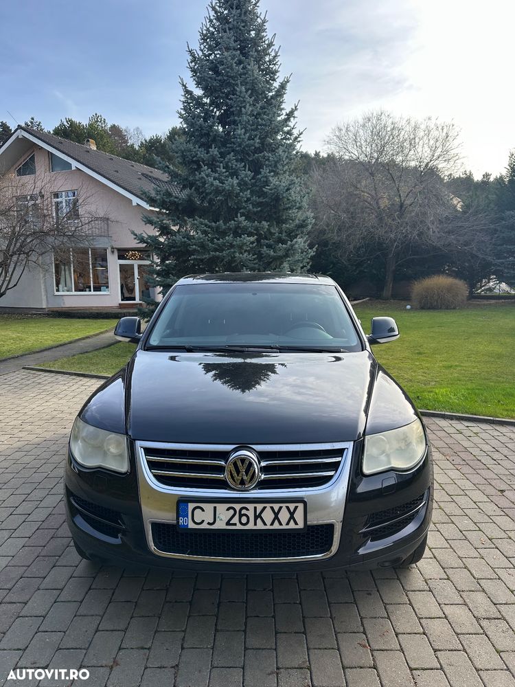 Volkswagen Touareg - 2