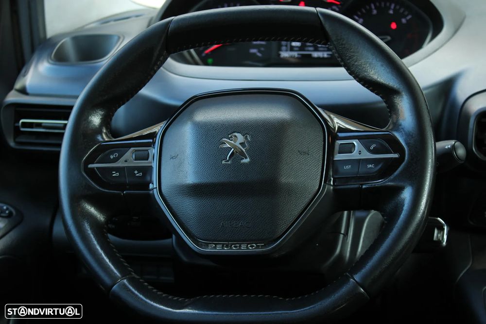 Peugeot Rifter 1.5 BlueHDi Longa Allure Pack 7L - 26