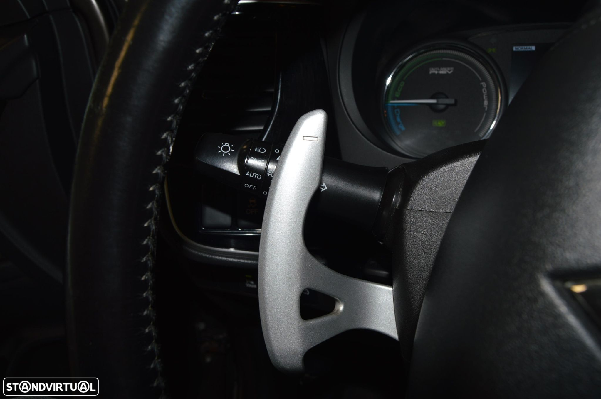 Mitsubishi Outlander 2.0 PHEV Instyle Navi - 46