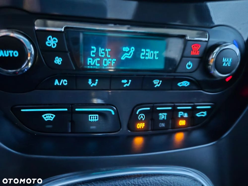 Ford Kuga 1.6 EcoBoost FWD Titanium ASS - 26