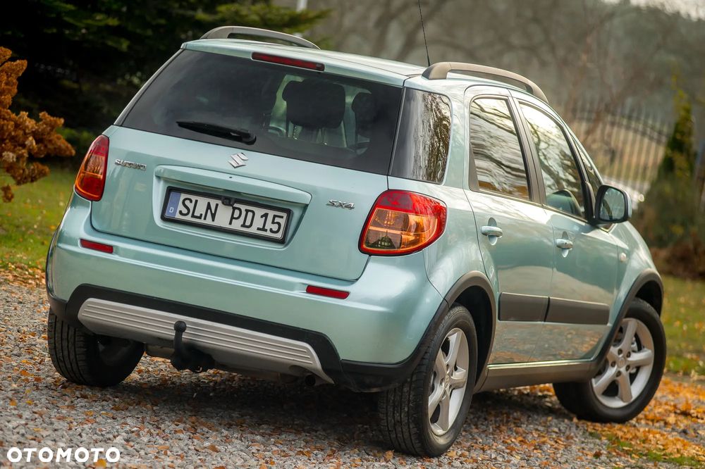 Suzuki SX4 1.6 GS / Premium - 11