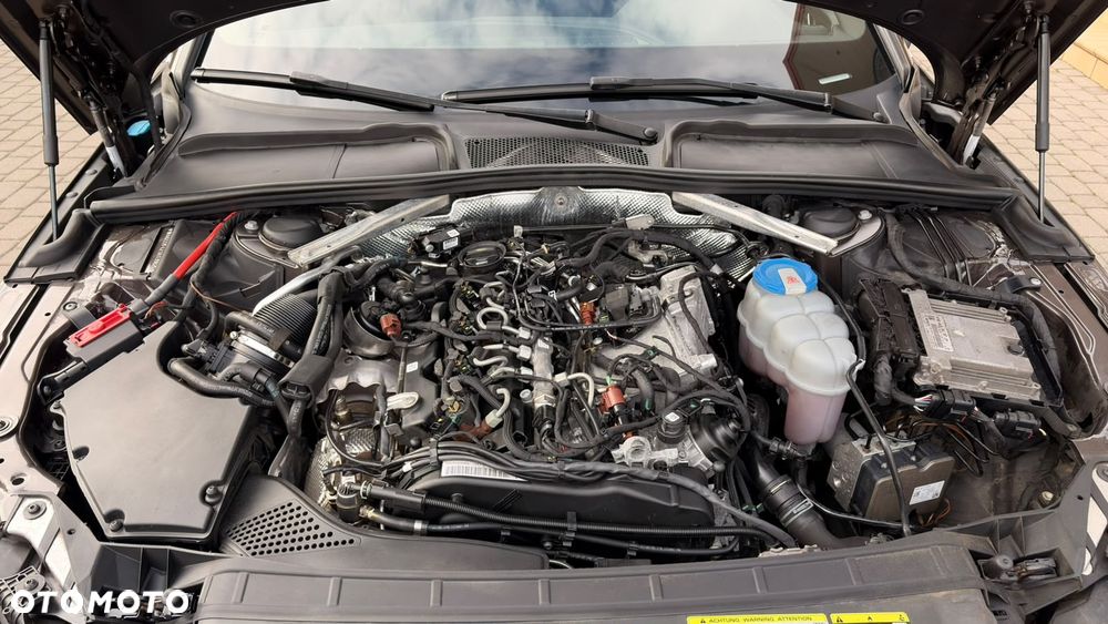 Audi A4 Avant 2.0 TDI DPF clean diesel quattro S tronic S line Sportpaket - 40