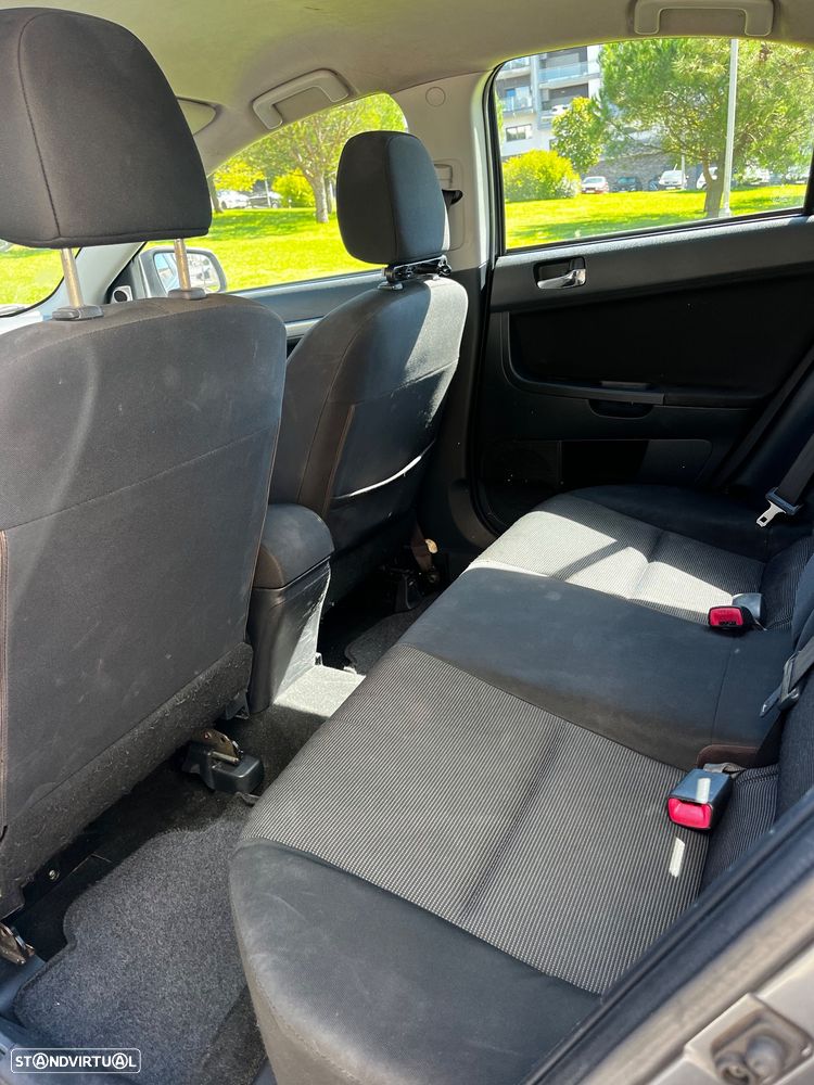 Mitsubishi Lancer Sportback - 21