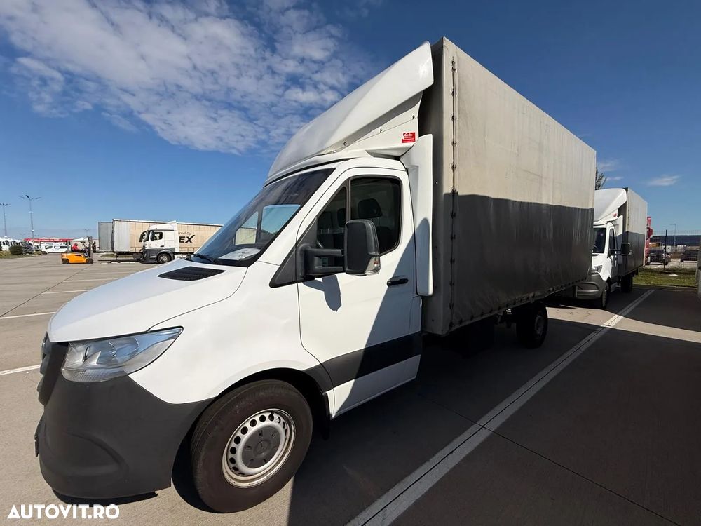 Mercedes-Benz Sprinter - 1