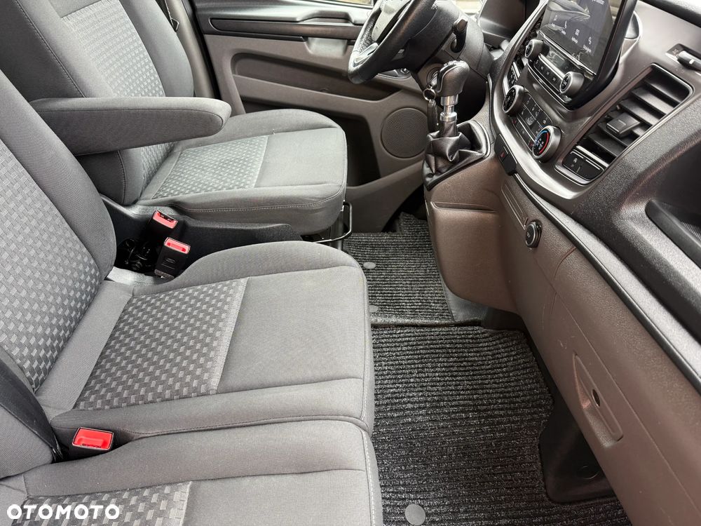 Ford Custom L1H1 - 23