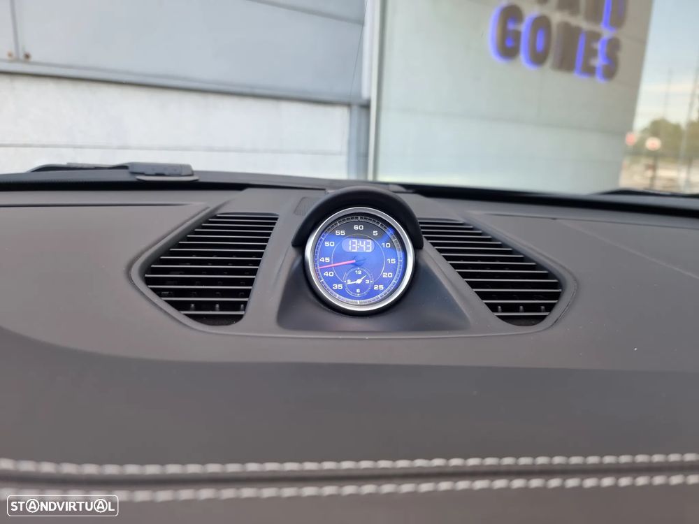 Porsche 911 (991) Targa 4 GTS PDK - 27