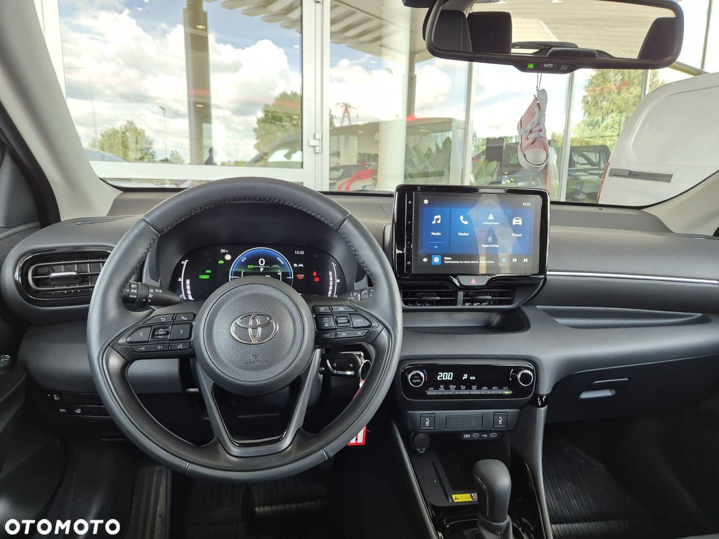 Toyota Yaris - 16