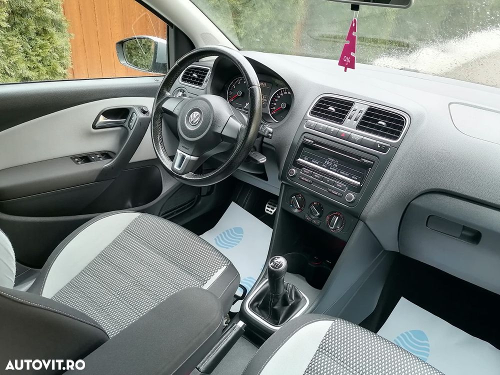 Volkswagen Polo 1.2 TSI Cross Urban White - 7